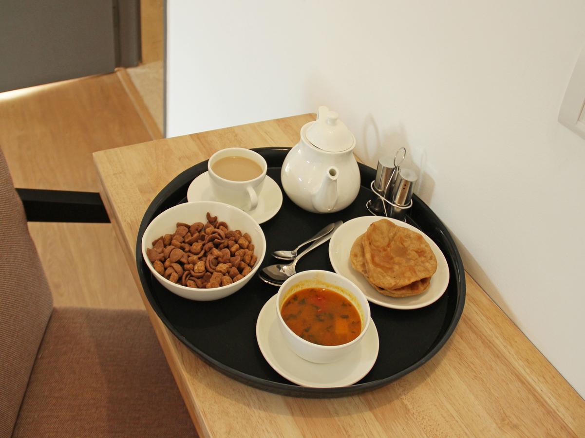 אחמדאבאד Oyo 13253 The Grand Vinayak Hotel מראה חיצוני תמונה